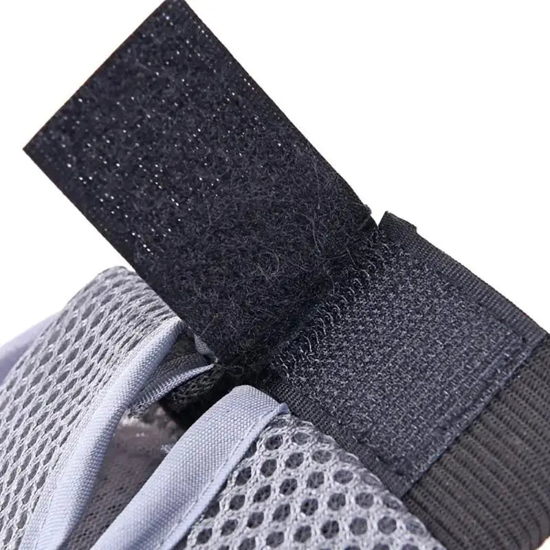 Gentle Deshedding Pet Grooming Glove - Efficient Dog & Cat Hair Removal Brush with Massage Tips